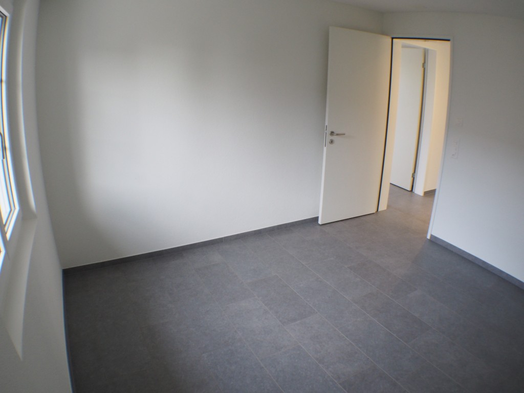 Moderne 4.5Z Wohnung Parterre im Dorfzentrum – Bild 9